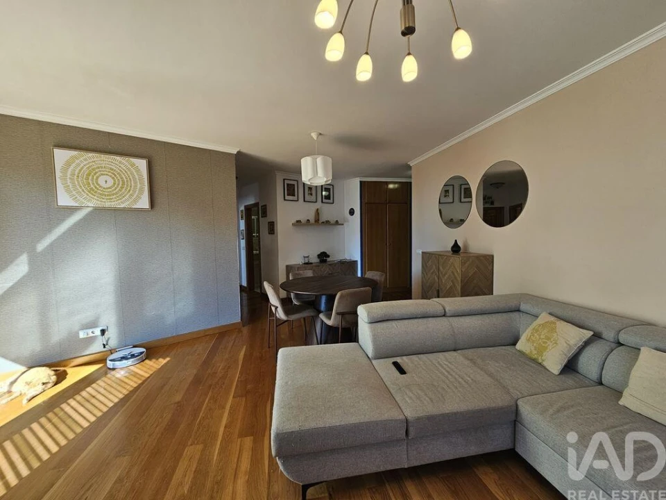 Apartamento T2 para Venda em Caniço Foto 1