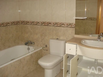 Apartamento T3 para Venda em Margaride, Várzea, Lagares, Varziela, Moure