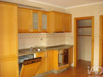 Apartamento T3 para Venda em Margaride, Várzea, Lagares, Varziela, Moure