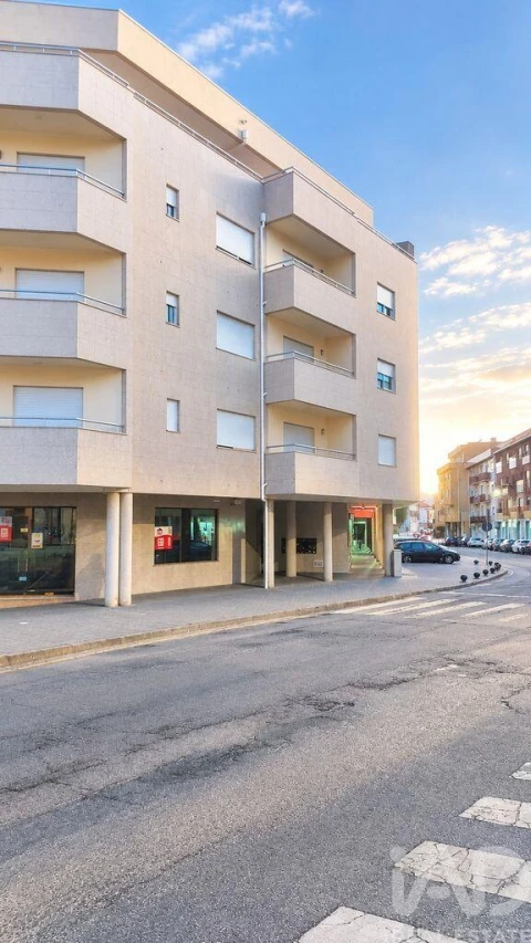 Apartamento T3 para Venda em Margaride, Várzea, Lagares, Varziela, Moure