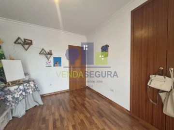 Moradia T4 para Venda em Safara e Santo Aleixo da Restauração