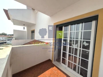 Moradia T4 para Venda em Safara e Santo Aleixo da Restauração
