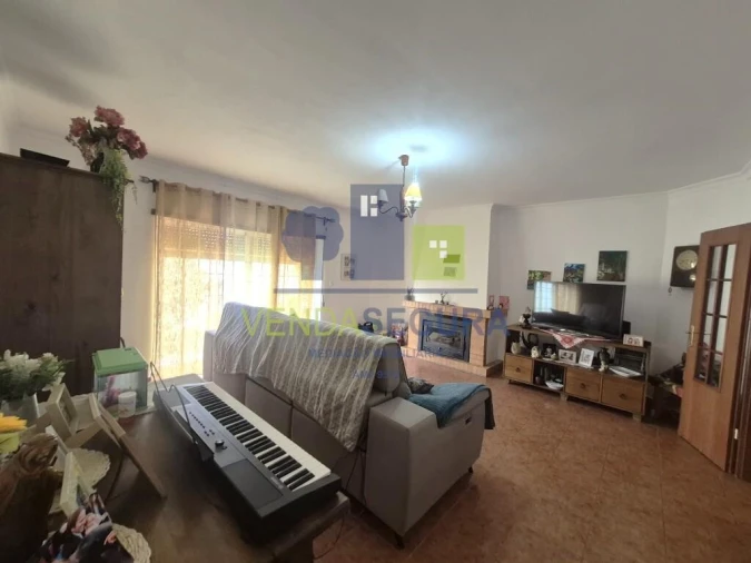 Moradia T4 para Venda em Safara e Santo Aleixo da Restauração Foto 2
