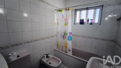 Apartamento T3 para Venda em Faro (Sé e São Pedro)