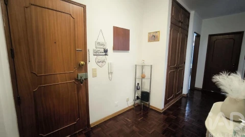 Apartamento T3 para Venda em Faro (Sé e São Pedro)