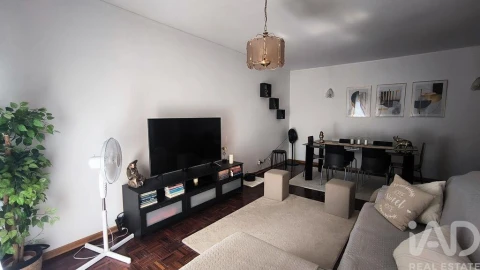 Apartamento T3 para Venda em Faro (Sé e São Pedro)