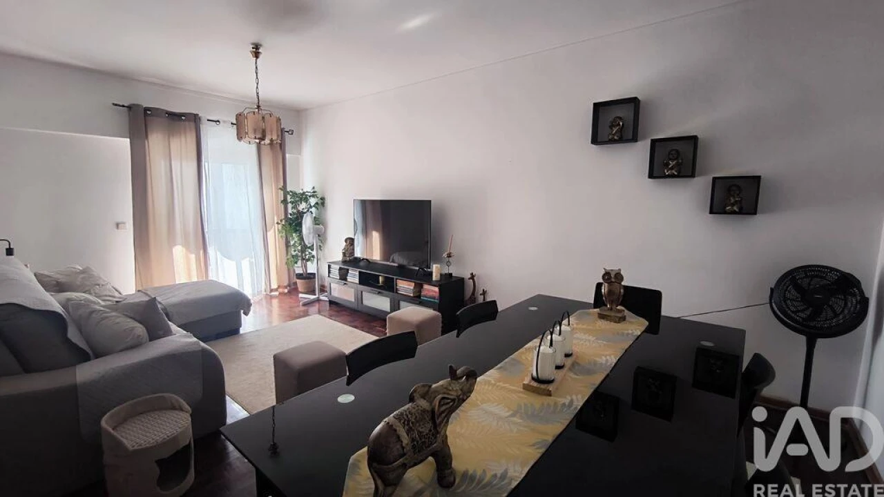Apartamento T3 para Venda em Faro (Sé e São Pedro) Foto 2