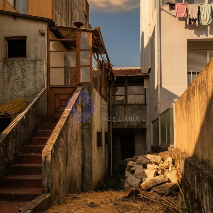 Moradia T3 para Venda em Cedofeita, Santo Ildefonso, Sé, Miragaia, São Nicolau e Vitória Foto 3