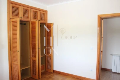 Moradia T4 para Venda em Canedo, Vale e Vila Maior