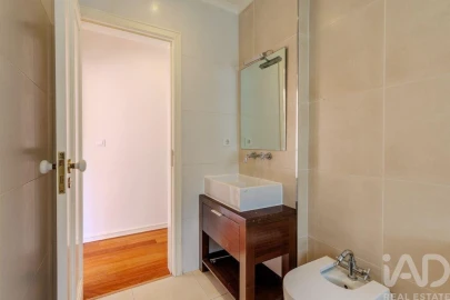 Apartamento T2 para Arrendamento em Campo de Ourique
