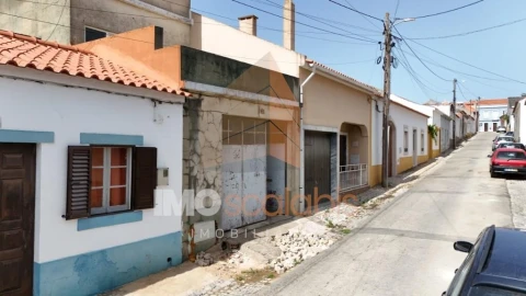 Moradia T1 para Venda em Alcanhões