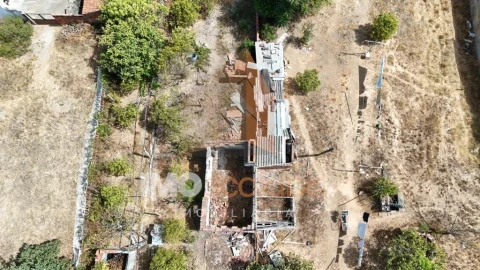 Moradia T1 para Venda em Alcanhões