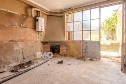 Moradia T1 para Venda em Alcanhões