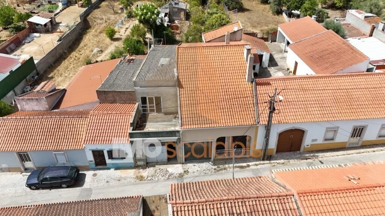 Moradia T1 para Venda em Alcanhões Foto 17
