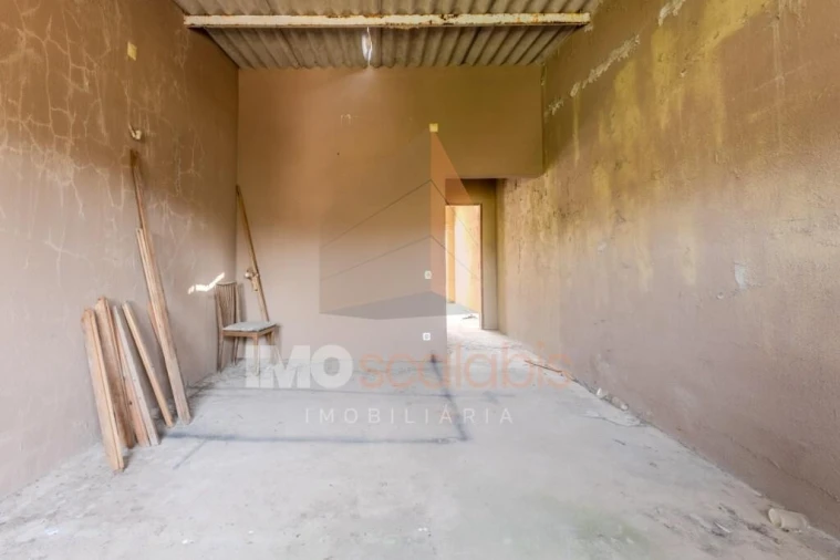 Moradia T1 para Venda em Alcanhões Foto 9