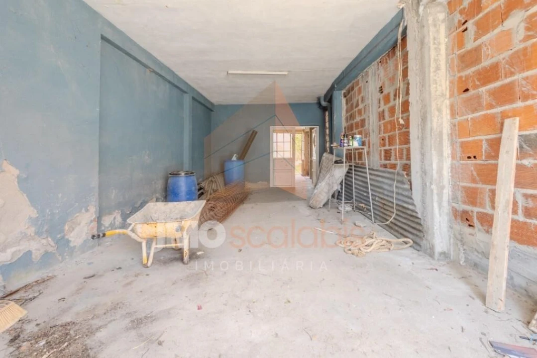 Moradia T1 para Venda em Alcanhões Foto 1