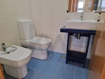 Apartamento T3 para Arrendamento em Alfragide