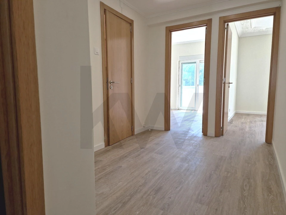 Apartamento T3 para Arrendamento em Alfragide Foto 43