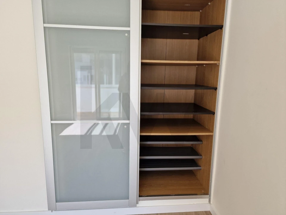 Apartamento T3 para Arrendamento em Alfragide Foto 6