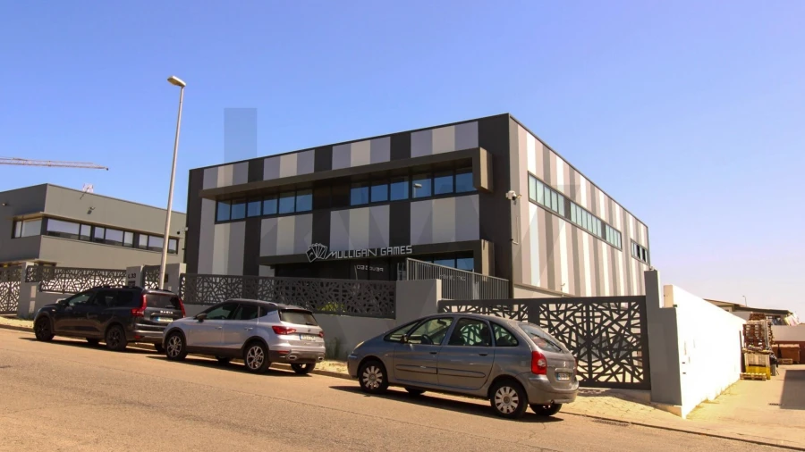 Armazém para Arrendamento em Portimão