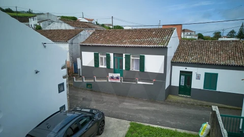 Moradia T2 para Venda em Algarvia