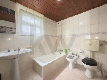 Moradia T2 para Venda em Algarvia