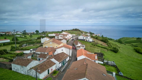 Moradia T2 para Venda em Algarvia