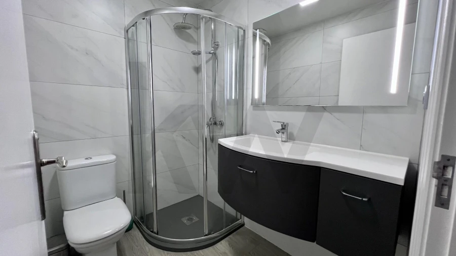 Apartamento T3 para Arrendamento em Caniço Foto 13