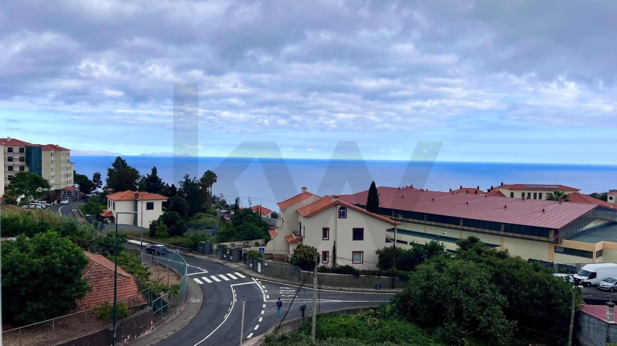 Apartamento T3 para Arrendamento em Caniço Foto 14