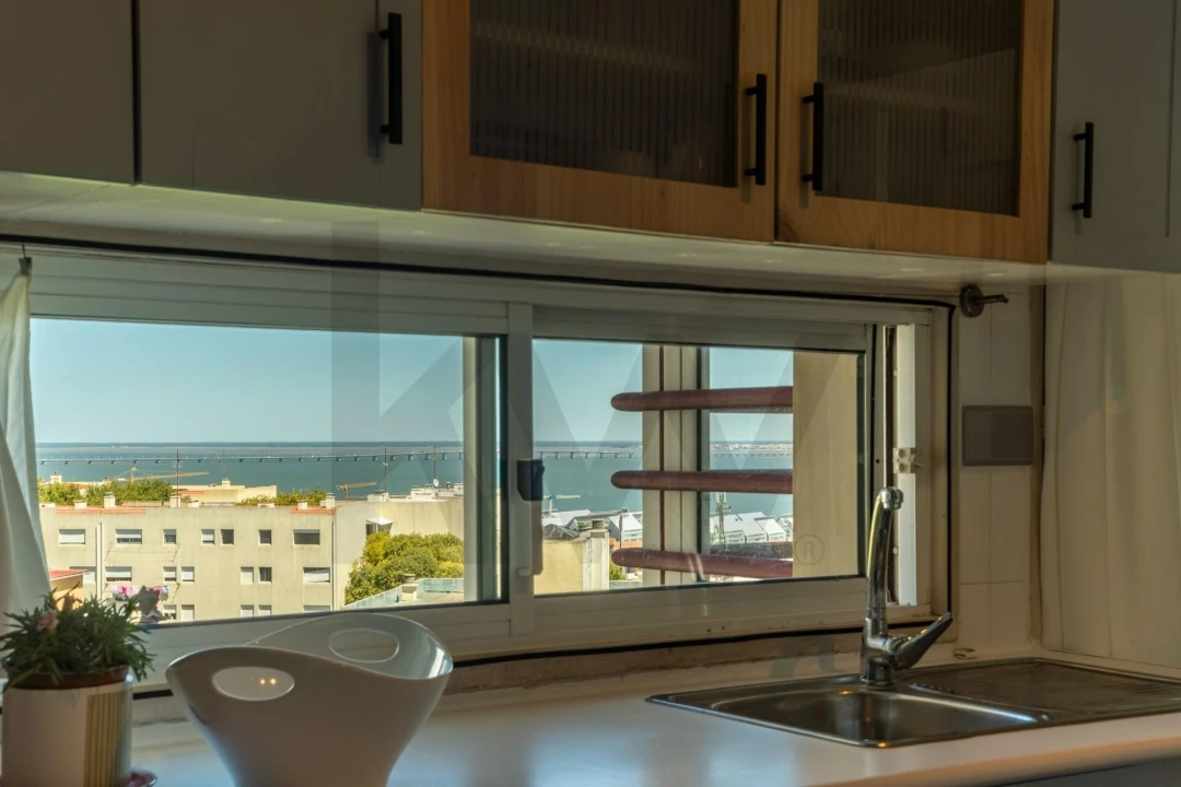 Apartamento T3 para Venda em Marvila Foto 13