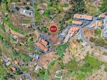 Terreno para Venda em Caniço