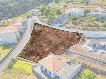Terreno para Venda em Caniço
