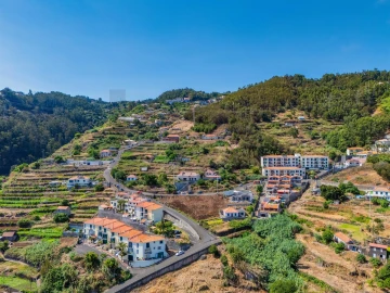 Terreno para Venda em Caniço