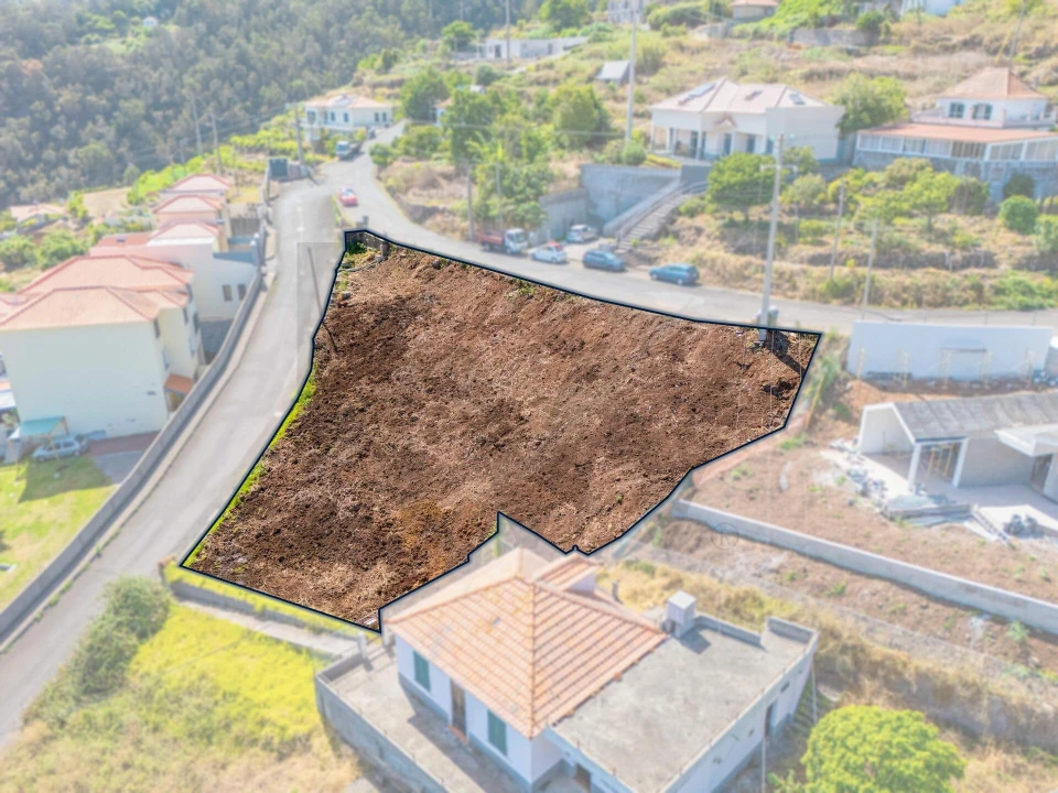 Terreno para Venda em Caniço Foto 6