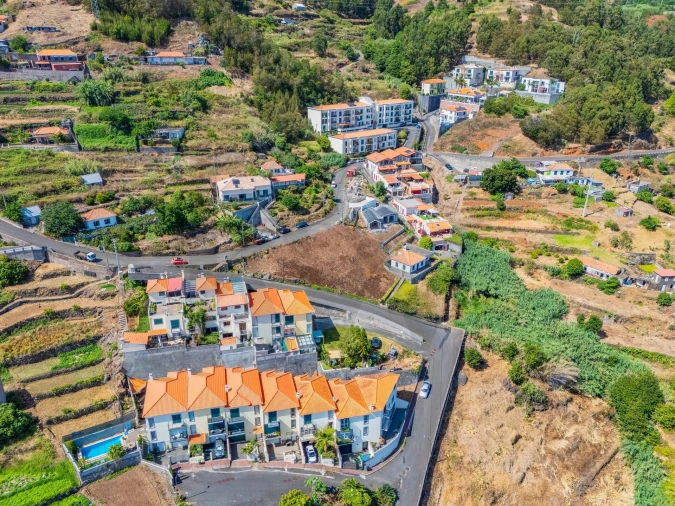Terreno para Venda em Caniço Foto 30