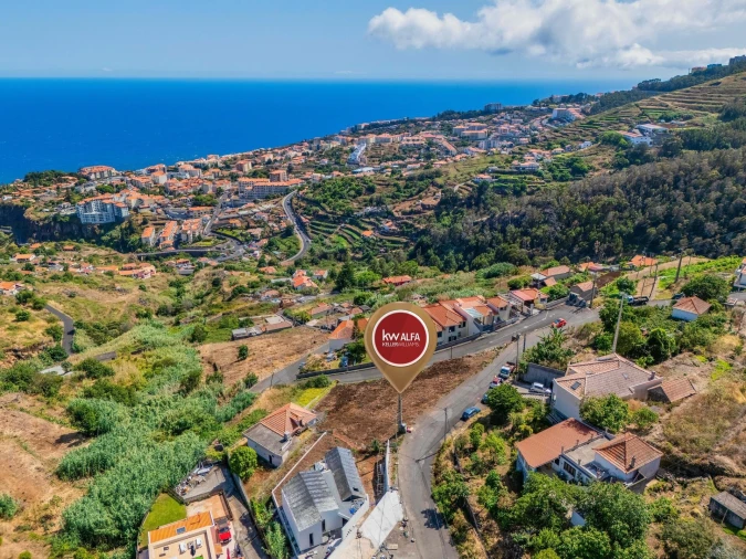 Terreno para Venda em Caniço Foto 2