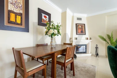 Apartamento T3 para Arrendamento em Queluz e Belas