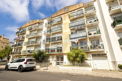 Apartamento T3 para Arrendamento em Queluz e Belas
