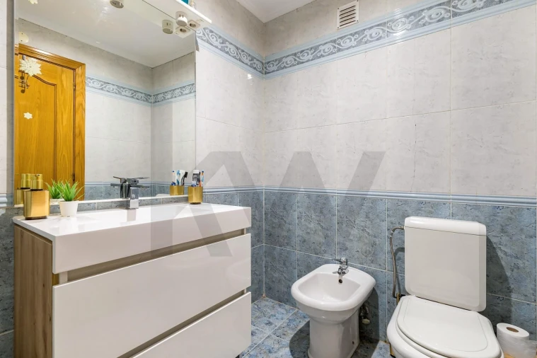 Apartamento T3 para Arrendamento em Queluz e Belas Foto 21