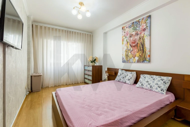 Apartamento T3 para Arrendamento em Queluz e Belas Foto 18