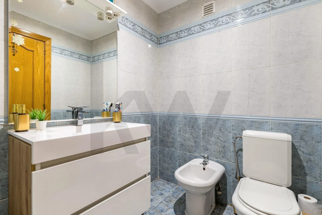 Apartamento T3 para Arrendamento em Queluz e Belas Foto 21