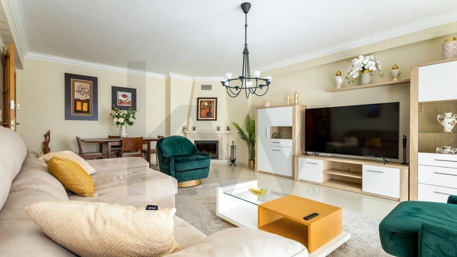 Apartamento T3 para Arrendamento em Queluz e Belas
