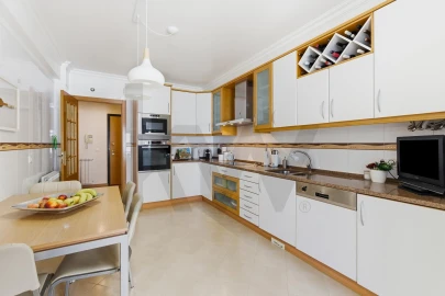 Apartamento T2 para Venda em Malveira e São Miguel de Alcainça