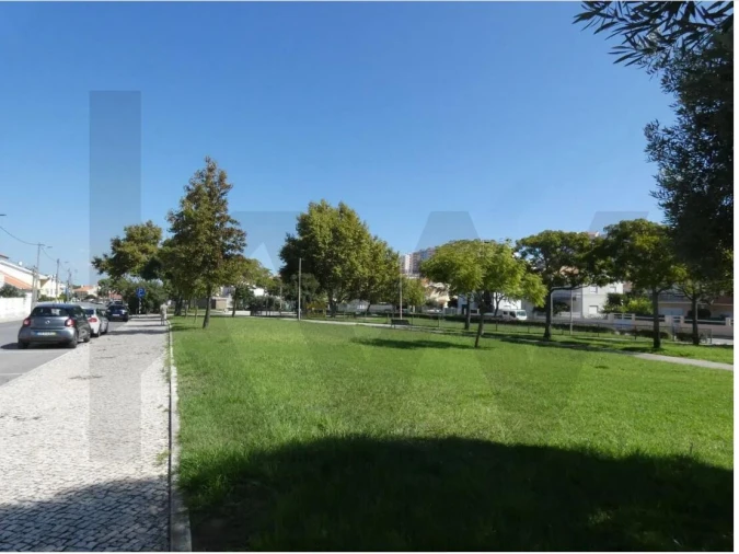 Loja para Venda em Corroios Foto 12