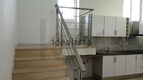 Loja para Venda em Alto do Seixalinho, Santo André e Verderena