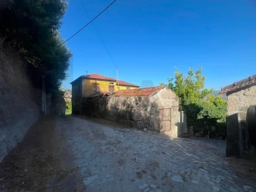 Quinta T3 para Venda em Santa Cruz do Douro e São Tomé de Covelas