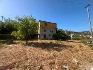 Quinta T3 para Venda em Santa Cruz do Douro e São Tomé de Covelas