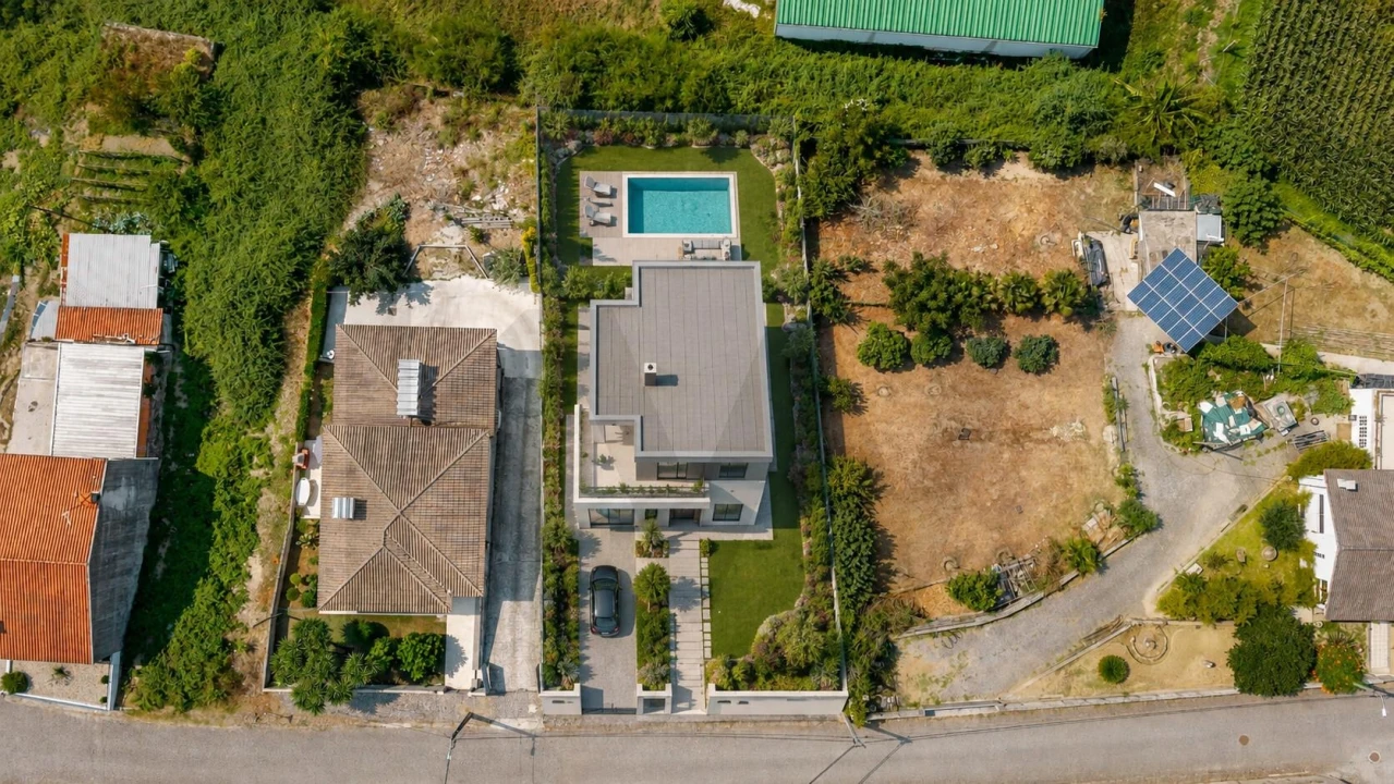 Terreno para Venda em Arentim e Cunha Foto 1