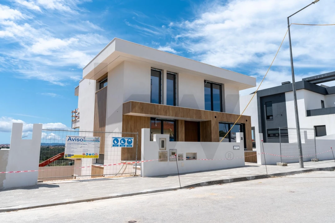 Moradia T4 para Venda em Ericeira Foto 54