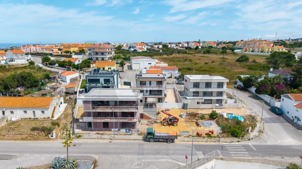 Moradia T4 para Venda em Ericeira Foto 63